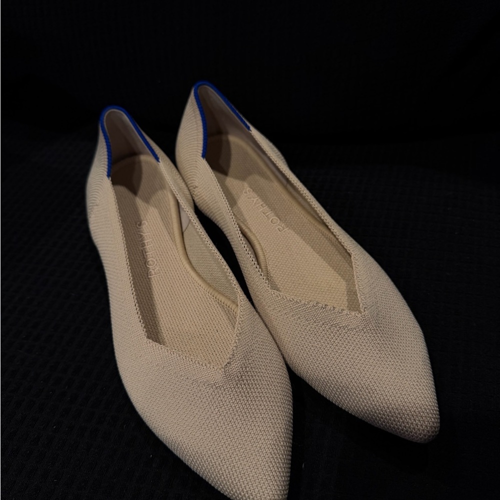 Rothy's Beige and Blue Pointed Flats
